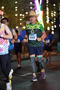 BIB: 41509
                            <button type="button" onclick="openModal(17785285)" class="btn btn-primary btn-sm float-right btn-popup" data-toggle="modal" data-target=".modal-high-quality">
                        <i class="fas fa-shopping-cart"></i> Add to Cart
                    </button>
                                            <button type="button" onclick="isThisMe(17785285, true)" class="btn btn-success btn-sm float-right btn-popup btn-isme hidden" data-toggle="tooltip" data-placement="bottom" title="นี่คือรูปของคุณใช่ไหม คลิกที่นี่เพื่อเอาเข้าอัลบั้ม">
                        <i class="fas fa-plus"></i> Add to album
                    </button>
                    <button type="button" onclick="isThisMe(17785285, false)" class="btn btn-warning btn-sm float-right btn-popup btn-isnotme hidden">
                        <i class="fas fa-ban"></i> Remove from album
                    </button>