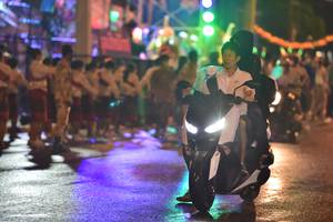 BIB: 
                            <button type="button" onclick="openModal(16290897)" class="btn btn-primary btn-sm float-right btn-popup" data-toggle="modal" data-target=".modal-high-quality">
                        <i class="fas fa-shopping-cart"></i> Add to Cart
                    </button>
                                            <button type="button" onclick="isThisMe(16290897, true)" class="btn btn-success btn-sm float-right btn-popup btn-isme hidden" data-toggle="tooltip" data-placement="bottom" title="นี่คือรูปของคุณใช่ไหม คลิกที่นี่เพื่อเอาเข้าอัลบั้ม">
                        <i class="fas fa-plus"></i> Add to album
                    </button>
                    <button type="button" onclick="isThisMe(16290897, false)" class="btn btn-warning btn-sm float-right btn-popup btn-isnotme hidden">
                        <i class="fas fa-ban"></i> Remove from album
                    </button>