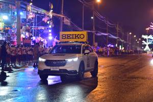 BIB: 100, 8383
                            <button type="button" onclick="openModal(16295767)" class="btn btn-primary btn-sm float-right btn-popup" data-toggle="modal" data-target=".modal-high-quality">
                        <i class="fas fa-shopping-cart"></i> Add to Cart
                    </button>
                                            <button type="button" onclick="isThisMe(16295767, true)" class="btn btn-success btn-sm float-right btn-popup btn-isme hidden" data-toggle="tooltip" data-placement="bottom" title="นี่คือรูปของคุณใช่ไหม คลิกที่นี่เพื่อเอาเข้าอัลบั้ม">
                        <i class="fas fa-plus"></i> Add to album
                    </button>
                    <button type="button" onclick="isThisMe(16295767, false)" class="btn btn-warning btn-sm float-right btn-popup btn-isnotme hidden">
                        <i class="fas fa-ban"></i> Remove from album
                    </button>