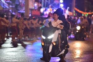 BIB: 
                            <button type="button" onclick="openModal(16291315)" class="btn btn-primary btn-sm float-right btn-popup" data-toggle="modal" data-target=".modal-high-quality">
                        <i class="fas fa-shopping-cart"></i> Add to Cart
                    </button>
                                            <button type="button" onclick="isThisMe(16291315, true)" class="btn btn-success btn-sm float-right btn-popup btn-isme hidden" data-toggle="tooltip" data-placement="bottom" title="นี่คือรูปของคุณใช่ไหม คลิกที่นี่เพื่อเอาเข้าอัลบั้ม">
                        <i class="fas fa-plus"></i> Add to album
                    </button>
                    <button type="button" onclick="isThisMe(16291315, false)" class="btn btn-warning btn-sm float-right btn-popup btn-isnotme hidden">
                        <i class="fas fa-ban"></i> Remove from album
                    </button>