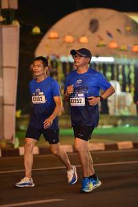BIB: 42195, 42402, 43252
                            <button type="button" onclick="openModal(16918301)" class="btn btn-primary btn-sm float-right btn-popup" data-toggle="modal" data-target=".modal-high-quality">
                        <i class="fas fa-shopping-cart"></i> Add to Cart
                    </button>
                                            <button type="button" onclick="isThisMe(16918301, true)" class="btn btn-success btn-sm float-right btn-popup btn-isme hidden" data-toggle="tooltip" data-placement="bottom" title="นี่คือรูปของคุณใช่ไหม คลิกที่นี่เพื่อเอาเข้าอัลบั้ม">
                        <i class="fas fa-plus"></i> Add to album
                    </button>
                    <button type="button" onclick="isThisMe(16918301, false)" class="btn btn-warning btn-sm float-right btn-popup btn-isnotme hidden">
                        <i class="fas fa-ban"></i> Remove from album
                    </button>