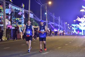 BIB: 40618
                            <button type="button" onclick="openModal(16947276)" class="btn btn-primary btn-sm float-right btn-popup" data-toggle="modal" data-target=".modal-high-quality">
                        <i class="fas fa-shopping-cart"></i> Add to Cart
                    </button>
                                            <button type="button" onclick="isThisMe(16947276, true)" class="btn btn-success btn-sm float-right btn-popup btn-isme hidden" data-toggle="tooltip" data-placement="bottom" title="นี่คือรูปของคุณใช่ไหม คลิกที่นี่เพื่อเอาเข้าอัลบั้ม">
                        <i class="fas fa-plus"></i> Add to album
                    </button>
                    <button type="button" onclick="isThisMe(16947276, false)" class="btn btn-warning btn-sm float-right btn-popup btn-isnotme hidden">
                        <i class="fas fa-ban"></i> Remove from album
                    </button>