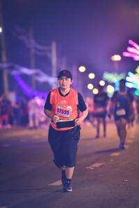 BIB: 27595
                            <button type="button" onclick="openModal(18135583)" class="btn btn-primary btn-sm float-right btn-popup" data-toggle="modal" data-target=".modal-high-quality">
                        <i class="fas fa-shopping-cart"></i> Add to Cart
                    </button>
                                            <button type="button" onclick="isThisMe(18135583, true)" class="btn btn-success btn-sm float-right btn-popup btn-isme hidden" data-toggle="tooltip" data-placement="bottom" title="นี่คือรูปของคุณใช่ไหม คลิกที่นี่เพื่อเอาเข้าอัลบั้ม">
                        <i class="fas fa-plus"></i> Add to album
                    </button>
                    <button type="button" onclick="isThisMe(18135583, false)" class="btn btn-warning btn-sm float-right btn-popup btn-isnotme hidden">
                        <i class="fas fa-ban"></i> Remove from album
                    </button>