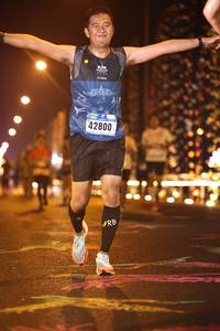 BIB: 42800
                            <button type="button" onclick="openModal(16148366)" class="btn btn-primary btn-sm float-right btn-popup" data-toggle="modal" data-target=".modal-high-quality">
                        <i class="fas fa-shopping-cart"></i> Add to Cart
                    </button>
                                            <button type="button" onclick="isThisMe(16148366, true)" class="btn btn-success btn-sm float-right btn-popup btn-isme hidden" data-toggle="tooltip" data-placement="bottom" title="นี่คือรูปของคุณใช่ไหม คลิกที่นี่เพื่อเอาเข้าอัลบั้ม">
                        <i class="fas fa-plus"></i> Add to album
                    </button>
                    <button type="button" onclick="isThisMe(16148366, false)" class="btn btn-warning btn-sm float-right btn-popup btn-isnotme hidden">
                        <i class="fas fa-ban"></i> Remove from album
                    </button>