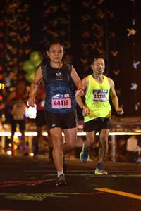 BIB: 40248, 44416
                            <button type="button" onclick="openModal(16130923)" class="btn btn-primary btn-sm float-right btn-popup" data-toggle="modal" data-target=".modal-high-quality">
                        <i class="fas fa-shopping-cart"></i> Add to Cart
                    </button>
                                            <button type="button" onclick="isThisMe(16130923, true)" class="btn btn-success btn-sm float-right btn-popup btn-isme hidden" data-toggle="tooltip" data-placement="bottom" title="นี่คือรูปของคุณใช่ไหม คลิกที่นี่เพื่อเอาเข้าอัลบั้ม">
                        <i class="fas fa-plus"></i> Add to album
                    </button>
                    <button type="button" onclick="isThisMe(16130923, false)" class="btn btn-warning btn-sm float-right btn-popup btn-isnotme hidden">
                        <i class="fas fa-ban"></i> Remove from album
                    </button>