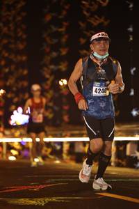 BIB: 4240
                            <button type="button" onclick="openModal(16129055)" class="btn btn-primary btn-sm float-right btn-popup" data-toggle="modal" data-target=".modal-high-quality">
                        <i class="fas fa-shopping-cart"></i> Add to Cart
                    </button>
                                            <button type="button" onclick="isThisMe(16129055, true)" class="btn btn-success btn-sm float-right btn-popup btn-isme hidden" data-toggle="tooltip" data-placement="bottom" title="นี่คือรูปของคุณใช่ไหม คลิกที่นี่เพื่อเอาเข้าอัลบั้ม">
                        <i class="fas fa-plus"></i> Add to album
                    </button>
                    <button type="button" onclick="isThisMe(16129055, false)" class="btn btn-warning btn-sm float-right btn-popup btn-isnotme hidden">
                        <i class="fas fa-ban"></i> Remove from album
                    </button>