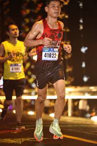 BIB: 41822, 4190
                            <button type="button" onclick="openModal(16114683)" class="btn btn-primary btn-sm float-right btn-popup" data-toggle="modal" data-target=".modal-high-quality">
                        <i class="fas fa-shopping-cart"></i> Add to Cart
                    </button>
                                            <button type="button" onclick="isThisMe(16114683, true)" class="btn btn-success btn-sm float-right btn-popup btn-isme hidden" data-toggle="tooltip" data-placement="bottom" title="นี่คือรูปของคุณใช่ไหม คลิกที่นี่เพื่อเอาเข้าอัลบั้ม">
                        <i class="fas fa-plus"></i> Add to album
                    </button>
                    <button type="button" onclick="isThisMe(16114683, false)" class="btn btn-warning btn-sm float-right btn-popup btn-isnotme hidden">
                        <i class="fas fa-ban"></i> Remove from album
                    </button>