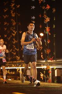 BIB: 42370, 447
                            <button type="button" onclick="openModal(16130568)" class="btn btn-primary btn-sm float-right btn-popup" data-toggle="modal" data-target=".modal-high-quality">
                        <i class="fas fa-shopping-cart"></i> Add to Cart
                    </button>
                                            <button type="button" onclick="isThisMe(16130568, true)" class="btn btn-success btn-sm float-right btn-popup btn-isme hidden" data-toggle="tooltip" data-placement="bottom" title="นี่คือรูปของคุณใช่ไหม คลิกที่นี่เพื่อเอาเข้าอัลบั้ม">
                        <i class="fas fa-plus"></i> Add to album
                    </button>
                    <button type="button" onclick="isThisMe(16130568, false)" class="btn btn-warning btn-sm float-right btn-popup btn-isnotme hidden">
                        <i class="fas fa-ban"></i> Remove from album
                    </button>