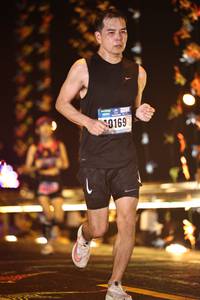 BIB: 0169
                            <button type="button" onclick="openModal(16113491)" class="btn btn-primary btn-sm float-right btn-popup" data-toggle="modal" data-target=".modal-high-quality">
                        <i class="fas fa-shopping-cart"></i> Add to Cart
                    </button>
                                            <button type="button" onclick="isThisMe(16113491, true)" class="btn btn-success btn-sm float-right btn-popup btn-isme hidden" data-toggle="tooltip" data-placement="bottom" title="นี่คือรูปของคุณใช่ไหม คลิกที่นี่เพื่อเอาเข้าอัลบั้ม">
                        <i class="fas fa-plus"></i> Add to album
                    </button>
                    <button type="button" onclick="isThisMe(16113491, false)" class="btn btn-warning btn-sm float-right btn-popup btn-isnotme hidden">
                        <i class="fas fa-ban"></i> Remove from album
                    </button>