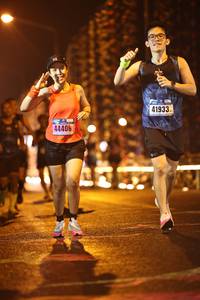 BIB: 41933, 44406
                            <button type="button" onclick="openModal(16129563)" class="btn btn-primary btn-sm float-right btn-popup" data-toggle="modal" data-target=".modal-high-quality">
                        <i class="fas fa-shopping-cart"></i> Add to Cart
                    </button>
                                            <button type="button" onclick="isThisMe(16129563, true)" class="btn btn-success btn-sm float-right btn-popup btn-isme hidden" data-toggle="tooltip" data-placement="bottom" title="นี่คือรูปของคุณใช่ไหม คลิกที่นี่เพื่อเอาเข้าอัลบั้ม">
                        <i class="fas fa-plus"></i> Add to album
                    </button>
                    <button type="button" onclick="isThisMe(16129563, false)" class="btn btn-warning btn-sm float-right btn-popup btn-isnotme hidden">
                        <i class="fas fa-ban"></i> Remove from album
                    </button>