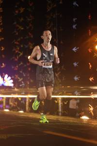 BIB: 41029
                            <button type="button" onclick="openModal(16112097)" class="btn btn-primary btn-sm float-right btn-popup" data-toggle="modal" data-target=".modal-high-quality">
                        <i class="fas fa-shopping-cart"></i> Add to Cart
                    </button>
                                            <button type="button" onclick="isThisMe(16112097, true)" class="btn btn-success btn-sm float-right btn-popup btn-isme hidden" data-toggle="tooltip" data-placement="bottom" title="นี่คือรูปของคุณใช่ไหม คลิกที่นี่เพื่อเอาเข้าอัลบั้ม">
                        <i class="fas fa-plus"></i> Add to album
                    </button>
                    <button type="button" onclick="isThisMe(16112097, false)" class="btn btn-warning btn-sm float-right btn-popup btn-isnotme hidden">
                        <i class="fas fa-ban"></i> Remove from album
                    </button>