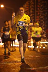 BIB: 4040
                            <button type="button" onclick="openModal(16131172)" class="btn btn-primary btn-sm float-right btn-popup" data-toggle="modal" data-target=".modal-high-quality">
                        <i class="fas fa-shopping-cart"></i> Add to Cart
                    </button>
                                            <button type="button" onclick="isThisMe(16131172, true)" class="btn btn-success btn-sm float-right btn-popup btn-isme hidden" data-toggle="tooltip" data-placement="bottom" title="นี่คือรูปของคุณใช่ไหม คลิกที่นี่เพื่อเอาเข้าอัลบั้ม">
                        <i class="fas fa-plus"></i> Add to album
                    </button>
                    <button type="button" onclick="isThisMe(16131172, false)" class="btn btn-warning btn-sm float-right btn-popup btn-isnotme hidden">
                        <i class="fas fa-ban"></i> Remove from album
                    </button>