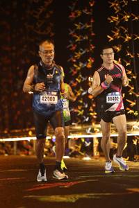 BIB: 42000, 80402
                            <button type="button" onclick="openModal(16121839)" class="btn btn-primary btn-sm float-right btn-popup" data-toggle="modal" data-target=".modal-high-quality">
                        <i class="fas fa-shopping-cart"></i> Add to Cart
                    </button>
                                            <button type="button" onclick="isThisMe(16121839, true)" class="btn btn-success btn-sm float-right btn-popup btn-isme hidden" data-toggle="tooltip" data-placement="bottom" title="นี่คือรูปของคุณใช่ไหม คลิกที่นี่เพื่อเอาเข้าอัลบั้ม">
                        <i class="fas fa-plus"></i> Add to album
                    </button>
                    <button type="button" onclick="isThisMe(16121839, false)" class="btn btn-warning btn-sm float-right btn-popup btn-isnotme hidden">
                        <i class="fas fa-ban"></i> Remove from album
                    </button>