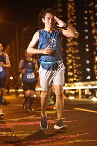 BIB: 417
                            <button type="button" onclick="openModal(16160637)" class="btn btn-primary btn-sm float-right btn-popup" data-toggle="modal" data-target=".modal-high-quality">
                        <i class="fas fa-shopping-cart"></i> Add to Cart
                    </button>
                                            <button type="button" onclick="isThisMe(16160637, true)" class="btn btn-success btn-sm float-right btn-popup btn-isme hidden" data-toggle="tooltip" data-placement="bottom" title="นี่คือรูปของคุณใช่ไหม คลิกที่นี่เพื่อเอาเข้าอัลบั้ม">
                        <i class="fas fa-plus"></i> Add to album
                    </button>
                    <button type="button" onclick="isThisMe(16160637, false)" class="btn btn-warning btn-sm float-right btn-popup btn-isnotme hidden">
                        <i class="fas fa-ban"></i> Remove from album
                    </button>