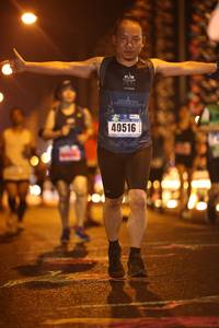 BIB: 40516
                            <button type="button" onclick="openModal(16149992)" class="btn btn-primary btn-sm float-right btn-popup" data-toggle="modal" data-target=".modal-high-quality">
                        <i class="fas fa-shopping-cart"></i> Add to Cart
                    </button>
                                            <button type="button" onclick="isThisMe(16149992, true)" class="btn btn-success btn-sm float-right btn-popup btn-isme hidden" data-toggle="tooltip" data-placement="bottom" title="นี่คือรูปของคุณใช่ไหม คลิกที่นี่เพื่อเอาเข้าอัลบั้ม">
                        <i class="fas fa-plus"></i> Add to album
                    </button>
                    <button type="button" onclick="isThisMe(16149992, false)" class="btn btn-warning btn-sm float-right btn-popup btn-isnotme hidden">
                        <i class="fas fa-ban"></i> Remove from album
                    </button>