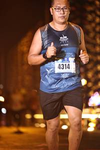 BIB: 2022, 4314
                            <button type="button" onclick="openModal(16140557)" class="btn btn-primary btn-sm float-right btn-popup" data-toggle="modal" data-target=".modal-high-quality">
                        <i class="fas fa-shopping-cart"></i> Add to Cart
                    </button>
                                            <button type="button" onclick="isThisMe(16140557, true)" class="btn btn-success btn-sm float-right btn-popup btn-isme hidden" data-toggle="tooltip" data-placement="bottom" title="นี่คือรูปของคุณใช่ไหม คลิกที่นี่เพื่อเอาเข้าอัลบั้ม">
                        <i class="fas fa-plus"></i> Add to album
                    </button>
                    <button type="button" onclick="isThisMe(16140557, false)" class="btn btn-warning btn-sm float-right btn-popup btn-isnotme hidden">
                        <i class="fas fa-ban"></i> Remove from album
                    </button>