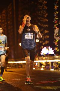 BIB: 411, 062
                            <button type="button" onclick="openModal(16119830)" class="btn btn-primary btn-sm float-right btn-popup" data-toggle="modal" data-target=".modal-high-quality">
                        <i class="fas fa-shopping-cart"></i> Add to Cart
                    </button>
                                            <button type="button" onclick="isThisMe(16119830, true)" class="btn btn-success btn-sm float-right btn-popup btn-isme hidden" data-toggle="tooltip" data-placement="bottom" title="นี่คือรูปของคุณใช่ไหม คลิกที่นี่เพื่อเอาเข้าอัลบั้ม">
                        <i class="fas fa-plus"></i> Add to album
                    </button>
                    <button type="button" onclick="isThisMe(16119830, false)" class="btn btn-warning btn-sm float-right btn-popup btn-isnotme hidden">
                        <i class="fas fa-ban"></i> Remove from album
                    </button>