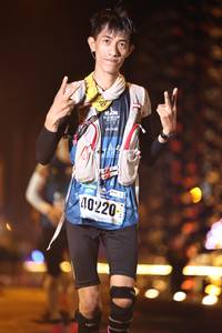 BIB: 40220
                            <button type="button" onclick="openModal(16139174)" class="btn btn-primary btn-sm float-right btn-popup" data-toggle="modal" data-target=".modal-high-quality">
                        <i class="fas fa-shopping-cart"></i> Add to Cart
                    </button>
                                            <button type="button" onclick="isThisMe(16139174, true)" class="btn btn-success btn-sm float-right btn-popup btn-isme hidden" data-toggle="tooltip" data-placement="bottom" title="นี่คือรูปของคุณใช่ไหม คลิกที่นี่เพื่อเอาเข้าอัลบั้ม">
                        <i class="fas fa-plus"></i> Add to album
                    </button>
                    <button type="button" onclick="isThisMe(16139174, false)" class="btn btn-warning btn-sm float-right btn-popup btn-isnotme hidden">
                        <i class="fas fa-ban"></i> Remove from album
                    </button>