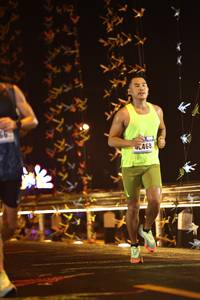 BIB: 468
                            <button type="button" onclick="openModal(16122062)" class="btn btn-primary btn-sm float-right btn-popup" data-toggle="modal" data-target=".modal-high-quality">
                        <i class="fas fa-shopping-cart"></i> Add to Cart
                    </button>
                                            <button type="button" onclick="isThisMe(16122062, true)" class="btn btn-success btn-sm float-right btn-popup btn-isme hidden" data-toggle="tooltip" data-placement="bottom" title="นี่คือรูปของคุณใช่ไหม คลิกที่นี่เพื่อเอาเข้าอัลบั้ม">
                        <i class="fas fa-plus"></i> Add to album
                    </button>
                    <button type="button" onclick="isThisMe(16122062, false)" class="btn btn-warning btn-sm float-right btn-popup btn-isnotme hidden">
                        <i class="fas fa-ban"></i> Remove from album
                    </button>