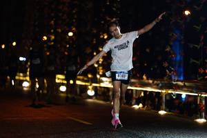 BIB: 4103
                            <button type="button" onclick="openModal(16210163)" class="btn btn-primary btn-sm float-right btn-popup" data-toggle="modal" data-target=".modal-high-quality">
                        <i class="fas fa-shopping-cart"></i> Add to Cart
                    </button>
                                            <button type="button" onclick="isThisMe(16210163, true)" class="btn btn-success btn-sm float-right btn-popup btn-isme hidden" data-toggle="tooltip" data-placement="bottom" title="นี่คือรูปของคุณใช่ไหม คลิกที่นี่เพื่อเอาเข้าอัลบั้ม">
                        <i class="fas fa-plus"></i> Add to album
                    </button>
                    <button type="button" onclick="isThisMe(16210163, false)" class="btn btn-warning btn-sm float-right btn-popup btn-isnotme hidden">
                        <i class="fas fa-ban"></i> Remove from album
                    </button>