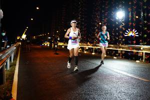 BIB: 4409
                            <button type="button" onclick="openModal(16773171)" class="btn btn-primary btn-sm float-right btn-popup" data-toggle="modal" data-target=".modal-high-quality">
                        <i class="fas fa-shopping-cart"></i> Add to Cart
                    </button>
                                            <button type="button" onclick="isThisMe(16773171, true)" class="btn btn-success btn-sm float-right btn-popup btn-isme hidden" data-toggle="tooltip" data-placement="bottom" title="นี่คือรูปของคุณใช่ไหม คลิกที่นี่เพื่อเอาเข้าอัลบั้ม">
                        <i class="fas fa-plus"></i> Add to album
                    </button>
                    <button type="button" onclick="isThisMe(16773171, false)" class="btn btn-warning btn-sm float-right btn-popup btn-isnotme hidden">
                        <i class="fas fa-ban"></i> Remove from album
                    </button>