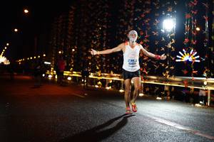 BIB: 40880
                            <button type="button" onclick="openModal(16580884)" class="btn btn-primary btn-sm float-right btn-popup" data-toggle="modal" data-target=".modal-high-quality">
                        <i class="fas fa-shopping-cart"></i> Add to Cart
                    </button>
                                            <button type="button" onclick="isThisMe(16580884, true)" class="btn btn-success btn-sm float-right btn-popup btn-isme hidden" data-toggle="tooltip" data-placement="bottom" title="นี่คือรูปของคุณใช่ไหม คลิกที่นี่เพื่อเอาเข้าอัลบั้ม">
                        <i class="fas fa-plus"></i> Add to album
                    </button>
                    <button type="button" onclick="isThisMe(16580884, false)" class="btn btn-warning btn-sm float-right btn-popup btn-isnotme hidden">
                        <i class="fas fa-ban"></i> Remove from album
                    </button>