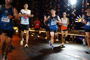 BIB: 40297, 41981, 40676, 0141
                            <button type="button" onclick="openModal(16177405)" class="btn btn-primary btn-sm float-right btn-popup" data-toggle="modal" data-target=".modal-high-quality">
                        <i class="fas fa-shopping-cart"></i> Add to Cart
                    </button>
                                            <button type="button" onclick="isThisMe(16177405, true)" class="btn btn-success btn-sm float-right btn-popup btn-isme hidden" data-toggle="tooltip" data-placement="bottom" title="นี่คือรูปของคุณใช่ไหม คลิกที่นี่เพื่อเอาเข้าอัลบั้ม">
                        <i class="fas fa-plus"></i> Add to album
                    </button>
                    <button type="button" onclick="isThisMe(16177405, false)" class="btn btn-warning btn-sm float-right btn-popup btn-isnotme hidden">
                        <i class="fas fa-ban"></i> Remove from album
                    </button>