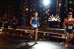 BIB: 40517, 40407
                            <button type="button" onclick="openModal(16109506)" class="btn btn-primary btn-sm float-right btn-popup" data-toggle="modal" data-target=".modal-high-quality">
                        <i class="fas fa-shopping-cart"></i> Add to Cart
                    </button>
                                            <button type="button" onclick="isThisMe(16109506, true)" class="btn btn-success btn-sm float-right btn-popup btn-isme hidden" data-toggle="tooltip" data-placement="bottom" title="นี่คือรูปของคุณใช่ไหม คลิกที่นี่เพื่อเอาเข้าอัลบั้ม">
                        <i class="fas fa-plus"></i> Add to album
                    </button>
                    <button type="button" onclick="isThisMe(16109506, false)" class="btn btn-warning btn-sm float-right btn-popup btn-isnotme hidden">
                        <i class="fas fa-ban"></i> Remove from album
                    </button>