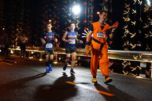 BIB: 41603, 0837, 40706
                            <button type="button" onclick="openModal(16399675)" class="btn btn-primary btn-sm float-right btn-popup" data-toggle="modal" data-target=".modal-high-quality">
                        <i class="fas fa-shopping-cart"></i> Add to Cart
                    </button>
                                            <button type="button" onclick="isThisMe(16399675, true)" class="btn btn-success btn-sm float-right btn-popup btn-isme hidden" data-toggle="tooltip" data-placement="bottom" title="นี่คือรูปของคุณใช่ไหม คลิกที่นี่เพื่อเอาเข้าอัลบั้ม">
                        <i class="fas fa-plus"></i> Add to album
                    </button>
                    <button type="button" onclick="isThisMe(16399675, false)" class="btn btn-warning btn-sm float-right btn-popup btn-isnotme hidden">
                        <i class="fas fa-ban"></i> Remove from album
                    </button>