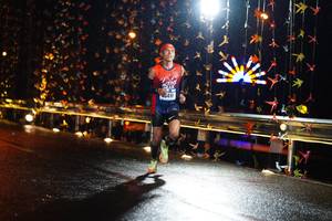 BIB: 0410
                            <button type="button" onclick="openModal(16096524)" class="btn btn-primary btn-sm float-right btn-popup" data-toggle="modal" data-target=".modal-high-quality">
                        <i class="fas fa-shopping-cart"></i> Add to Cart
                    </button>
                                            <button type="button" onclick="isThisMe(16096524, true)" class="btn btn-success btn-sm float-right btn-popup btn-isme hidden" data-toggle="tooltip" data-placement="bottom" title="นี่คือรูปของคุณใช่ไหม คลิกที่นี่เพื่อเอาเข้าอัลบั้ม">
                        <i class="fas fa-plus"></i> Add to album
                    </button>
                    <button type="button" onclick="isThisMe(16096524, false)" class="btn btn-warning btn-sm float-right btn-popup btn-isnotme hidden">
                        <i class="fas fa-ban"></i> Remove from album
                    </button>