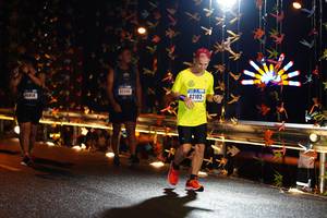 BIB: 13200
                            <button type="button" onclick="openModal(16517066)" class="btn btn-primary btn-sm float-right btn-popup" data-toggle="modal" data-target=".modal-high-quality">
                        <i class="fas fa-shopping-cart"></i> Add to Cart
                    </button>
                                            <button type="button" onclick="isThisMe(16517066, true)" class="btn btn-success btn-sm float-right btn-popup btn-isme hidden" data-toggle="tooltip" data-placement="bottom" title="นี่คือรูปของคุณใช่ไหม คลิกที่นี่เพื่อเอาเข้าอัลบั้ม">
                        <i class="fas fa-plus"></i> Add to album
                    </button>
                    <button type="button" onclick="isThisMe(16517066, false)" class="btn btn-warning btn-sm float-right btn-popup btn-isnotme hidden">
                        <i class="fas fa-ban"></i> Remove from album
                    </button>