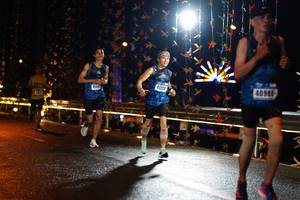 BIB: 4125, 40988, 4148
                            <button type="button" onclick="openModal(16157591)" class="btn btn-primary btn-sm float-right btn-popup" data-toggle="modal" data-target=".modal-high-quality">
                        <i class="fas fa-shopping-cart"></i> Add to Cart
                    </button>
                                            <button type="button" onclick="isThisMe(16157591, true)" class="btn btn-success btn-sm float-right btn-popup btn-isme hidden" data-toggle="tooltip" data-placement="bottom" title="นี่คือรูปของคุณใช่ไหม คลิกที่นี่เพื่อเอาเข้าอัลบั้ม">
                        <i class="fas fa-plus"></i> Add to album
                    </button>
                    <button type="button" onclick="isThisMe(16157591, false)" class="btn btn-warning btn-sm float-right btn-popup btn-isnotme hidden">
                        <i class="fas fa-ban"></i> Remove from album
                    </button>