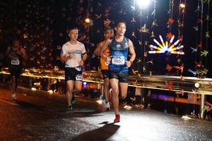 BIB: 40052, 414
                            <button type="button" onclick="openModal(16120878)" class="btn btn-primary btn-sm float-right btn-popup" data-toggle="modal" data-target=".modal-high-quality">
                        <i class="fas fa-shopping-cart"></i> Add to Cart
                    </button>
                                            <button type="button" onclick="isThisMe(16120878, true)" class="btn btn-success btn-sm float-right btn-popup btn-isme hidden" data-toggle="tooltip" data-placement="bottom" title="นี่คือรูปของคุณใช่ไหม คลิกที่นี่เพื่อเอาเข้าอัลบั้ม">
                        <i class="fas fa-plus"></i> Add to album
                    </button>
                    <button type="button" onclick="isThisMe(16120878, false)" class="btn btn-warning btn-sm float-right btn-popup btn-isnotme hidden">
                        <i class="fas fa-ban"></i> Remove from album
                    </button>