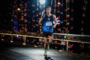 BIB: 41241
                            <button type="button" onclick="openModal(17914000)" class="btn btn-primary btn-sm float-right btn-popup" data-toggle="modal" data-target=".modal-high-quality">
                        <i class="fas fa-shopping-cart"></i> Add to Cart
                    </button>
                                            <button type="button" onclick="isThisMe(17914000, true)" class="btn btn-success btn-sm float-right btn-popup btn-isme hidden" data-toggle="tooltip" data-placement="bottom" title="นี่คือรูปของคุณใช่ไหม คลิกที่นี่เพื่อเอาเข้าอัลบั้ม">
                        <i class="fas fa-plus"></i> Add to album
                    </button>
                    <button type="button" onclick="isThisMe(17914000, false)" class="btn btn-warning btn-sm float-right btn-popup btn-isnotme hidden">
                        <i class="fas fa-ban"></i> Remove from album
                    </button>