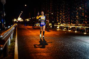 BIB: 425
                            <button type="button" onclick="openModal(17919989)" class="btn btn-primary btn-sm float-right btn-popup" data-toggle="modal" data-target=".modal-high-quality">
                        <i class="fas fa-shopping-cart"></i> Add to Cart
                    </button>
                                            <button type="button" onclick="isThisMe(17919989, true)" class="btn btn-success btn-sm float-right btn-popup btn-isme hidden" data-toggle="tooltip" data-placement="bottom" title="นี่คือรูปของคุณใช่ไหม คลิกที่นี่เพื่อเอาเข้าอัลบั้ม">
                        <i class="fas fa-plus"></i> Add to album
                    </button>
                    <button type="button" onclick="isThisMe(17919989, false)" class="btn btn-warning btn-sm float-right btn-popup btn-isnotme hidden">
                        <i class="fas fa-ban"></i> Remove from album
                    </button>