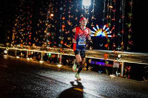 BIB: 4041
                            <button type="button" onclick="openModal(17906095)" class="btn btn-primary btn-sm float-right btn-popup" data-toggle="modal" data-target=".modal-high-quality">
                        <i class="fas fa-shopping-cart"></i> Add to Cart
                    </button>
                                            <button type="button" onclick="isThisMe(17906095, true)" class="btn btn-success btn-sm float-right btn-popup btn-isme hidden" data-toggle="tooltip" data-placement="bottom" title="นี่คือรูปของคุณใช่ไหม คลิกที่นี่เพื่อเอาเข้าอัลบั้ม">
                        <i class="fas fa-plus"></i> Add to album
                    </button>
                    <button type="button" onclick="isThisMe(17906095, false)" class="btn btn-warning btn-sm float-right btn-popup btn-isnotme hidden">
                        <i class="fas fa-ban"></i> Remove from album
                    </button>