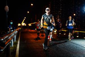 BIB: 4224
                            <button type="button" onclick="openModal(17925594)" class="btn btn-primary btn-sm float-right btn-popup" data-toggle="modal" data-target=".modal-high-quality">
                        <i class="fas fa-shopping-cart"></i> Add to Cart
                    </button>
                                            <button type="button" onclick="isThisMe(17925594, true)" class="btn btn-success btn-sm float-right btn-popup btn-isme hidden" data-toggle="tooltip" data-placement="bottom" title="นี่คือรูปของคุณใช่ไหม คลิกที่นี่เพื่อเอาเข้าอัลบั้ม">
                        <i class="fas fa-plus"></i> Add to album
                    </button>
                    <button type="button" onclick="isThisMe(17925594, false)" class="btn btn-warning btn-sm float-right btn-popup btn-isnotme hidden">
                        <i class="fas fa-ban"></i> Remove from album
                    </button>