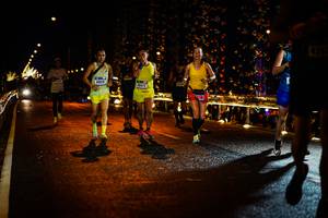 BIB: 4001, 0472
                            <button type="button" onclick="openModal(17926998)" class="btn btn-primary btn-sm float-right btn-popup" data-toggle="modal" data-target=".modal-high-quality">
                        <i class="fas fa-shopping-cart"></i> Add to Cart
                    </button>
                                            <button type="button" onclick="isThisMe(17926998, true)" class="btn btn-success btn-sm float-right btn-popup btn-isme hidden" data-toggle="tooltip" data-placement="bottom" title="นี่คือรูปของคุณใช่ไหม คลิกที่นี่เพื่อเอาเข้าอัลบั้ม">
                        <i class="fas fa-plus"></i> Add to album
                    </button>
                    <button type="button" onclick="isThisMe(17926998, false)" class="btn btn-warning btn-sm float-right btn-popup btn-isnotme hidden">
                        <i class="fas fa-ban"></i> Remove from album
                    </button>