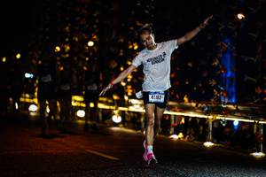 BIB: 4103
                            <button type="button" onclick="openModal(17927543)" class="btn btn-primary btn-sm float-right btn-popup" data-toggle="modal" data-target=".modal-high-quality">
                        <i class="fas fa-shopping-cart"></i> Add to Cart
                    </button>
                                            <button type="button" onclick="isThisMe(17927543, true)" class="btn btn-success btn-sm float-right btn-popup btn-isme hidden" data-toggle="tooltip" data-placement="bottom" title="นี่คือรูปของคุณใช่ไหม คลิกที่นี่เพื่อเอาเข้าอัลบั้ม">
                        <i class="fas fa-plus"></i> Add to album
                    </button>
                    <button type="button" onclick="isThisMe(17927543, false)" class="btn btn-warning btn-sm float-right btn-popup btn-isnotme hidden">
                        <i class="fas fa-ban"></i> Remove from album
                    </button>