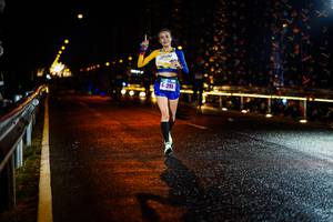 BIB: 295
                            <button type="button" onclick="openModal(17920025)" class="btn btn-primary btn-sm float-right btn-popup" data-toggle="modal" data-target=".modal-high-quality">
                        <i class="fas fa-shopping-cart"></i> Add to Cart
                    </button>
                                            <button type="button" onclick="isThisMe(17920025, true)" class="btn btn-success btn-sm float-right btn-popup btn-isme hidden" data-toggle="tooltip" data-placement="bottom" title="นี่คือรูปของคุณใช่ไหม คลิกที่นี่เพื่อเอาเข้าอัลบั้ม">
                        <i class="fas fa-plus"></i> Add to album
                    </button>
                    <button type="button" onclick="isThisMe(17920025, false)" class="btn btn-warning btn-sm float-right btn-popup btn-isnotme hidden">
                        <i class="fas fa-ban"></i> Remove from album
                    </button>