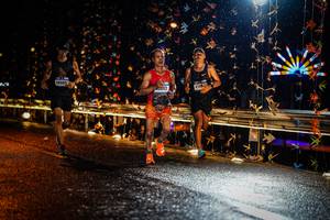 BIB: 40885, 043
                            <button type="button" onclick="openModal(17911006)" class="btn btn-primary btn-sm float-right btn-popup" data-toggle="modal" data-target=".modal-high-quality">
                        <i class="fas fa-shopping-cart"></i> Add to Cart
                    </button>
                                            <button type="button" onclick="isThisMe(17911006, true)" class="btn btn-success btn-sm float-right btn-popup btn-isme hidden" data-toggle="tooltip" data-placement="bottom" title="นี่คือรูปของคุณใช่ไหม คลิกที่นี่เพื่อเอาเข้าอัลบั้ม">
                        <i class="fas fa-plus"></i> Add to album
                    </button>
                    <button type="button" onclick="isThisMe(17911006, false)" class="btn btn-warning btn-sm float-right btn-popup btn-isnotme hidden">
                        <i class="fas fa-ban"></i> Remove from album
                    </button>