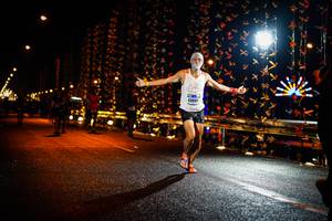 BIB: 4088, 
                            <button type="button" onclick="openModal(17933311)" class="btn btn-primary btn-sm float-right btn-popup" data-toggle="modal" data-target=".modal-high-quality">
                        <i class="fas fa-shopping-cart"></i> Add to Cart
                    </button>
                                            <button type="button" onclick="isThisMe(17933311, true)" class="btn btn-success btn-sm float-right btn-popup btn-isme hidden" data-toggle="tooltip" data-placement="bottom" title="นี่คือรูปของคุณใช่ไหม คลิกที่นี่เพื่อเอาเข้าอัลบั้ม">
                        <i class="fas fa-plus"></i> Add to album
                    </button>
                    <button type="button" onclick="isThisMe(17933311, false)" class="btn btn-warning btn-sm float-right btn-popup btn-isnotme hidden">
                        <i class="fas fa-ban"></i> Remove from album
                    </button>