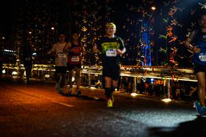 BIB: 432
                            <button type="button" onclick="openModal(17926927)" class="btn btn-primary btn-sm float-right btn-popup" data-toggle="modal" data-target=".modal-high-quality">
                        <i class="fas fa-shopping-cart"></i> Add to Cart
                    </button>
                                            <button type="button" onclick="isThisMe(17926927, true)" class="btn btn-success btn-sm float-right btn-popup btn-isme hidden" data-toggle="tooltip" data-placement="bottom" title="นี่คือรูปของคุณใช่ไหม คลิกที่นี่เพื่อเอาเข้าอัลบั้ม">
                        <i class="fas fa-plus"></i> Add to album
                    </button>
                    <button type="button" onclick="isThisMe(17926927, false)" class="btn btn-warning btn-sm float-right btn-popup btn-isnotme hidden">
                        <i class="fas fa-ban"></i> Remove from album
                    </button>