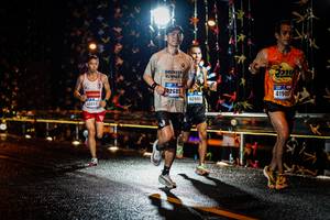 BIB: 42685, 41900, 40945, 0055
                            <button type="button" onclick="openModal(17914342)" class="btn btn-primary btn-sm float-right btn-popup" data-toggle="modal" data-target=".modal-high-quality">
                        <i class="fas fa-shopping-cart"></i> Add to Cart
                    </button>
                                            <button type="button" onclick="isThisMe(17914342, true)" class="btn btn-success btn-sm float-right btn-popup btn-isme hidden" data-toggle="tooltip" data-placement="bottom" title="นี่คือรูปของคุณใช่ไหม คลิกที่นี่เพื่อเอาเข้าอัลบั้ม">
                        <i class="fas fa-plus"></i> Add to album
                    </button>
                    <button type="button" onclick="isThisMe(17914342, false)" class="btn btn-warning btn-sm float-right btn-popup btn-isnotme hidden">
                        <i class="fas fa-ban"></i> Remove from album
                    </button>