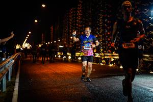 BIB: 406, 41849
                            <button type="button" onclick="openModal(17930727)" class="btn btn-primary btn-sm float-right btn-popup" data-toggle="modal" data-target=".modal-high-quality">
                        <i class="fas fa-shopping-cart"></i> Add to Cart
                    </button>
                                            <button type="button" onclick="isThisMe(17930727, true)" class="btn btn-success btn-sm float-right btn-popup btn-isme hidden" data-toggle="tooltip" data-placement="bottom" title="นี่คือรูปของคุณใช่ไหม คลิกที่นี่เพื่อเอาเข้าอัลบั้ม">
                        <i class="fas fa-plus"></i> Add to album
                    </button>
                    <button type="button" onclick="isThisMe(17930727, false)" class="btn btn-warning btn-sm float-right btn-popup btn-isnotme hidden">
                        <i class="fas fa-ban"></i> Remove from album
                    </button>