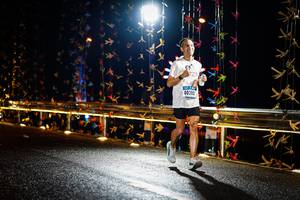 BIB: 40285
                            <button type="button" onclick="openModal(17926022)" class="btn btn-primary btn-sm float-right btn-popup" data-toggle="modal" data-target=".modal-high-quality">
                        <i class="fas fa-shopping-cart"></i> Add to Cart
                    </button>
                                            <button type="button" onclick="isThisMe(17926022, true)" class="btn btn-success btn-sm float-right btn-popup btn-isme hidden" data-toggle="tooltip" data-placement="bottom" title="นี่คือรูปของคุณใช่ไหม คลิกที่นี่เพื่อเอาเข้าอัลบั้ม">
                        <i class="fas fa-plus"></i> Add to album
                    </button>
                    <button type="button" onclick="isThisMe(17926022, false)" class="btn btn-warning btn-sm float-right btn-popup btn-isnotme hidden">
                        <i class="fas fa-ban"></i> Remove from album
                    </button>