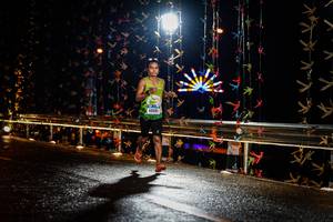 BIB: 4000
                            <button type="button" onclick="openModal(17915444)" class="btn btn-primary btn-sm float-right btn-popup" data-toggle="modal" data-target=".modal-high-quality">
                        <i class="fas fa-shopping-cart"></i> Add to Cart
                    </button>
                                            <button type="button" onclick="isThisMe(17915444, true)" class="btn btn-success btn-sm float-right btn-popup btn-isme hidden" data-toggle="tooltip" data-placement="bottom" title="นี่คือรูปของคุณใช่ไหม คลิกที่นี่เพื่อเอาเข้าอัลบั้ม">
                        <i class="fas fa-plus"></i> Add to album
                    </button>
                    <button type="button" onclick="isThisMe(17915444, false)" class="btn btn-warning btn-sm float-right btn-popup btn-isnotme hidden">
                        <i class="fas fa-ban"></i> Remove from album
                    </button>