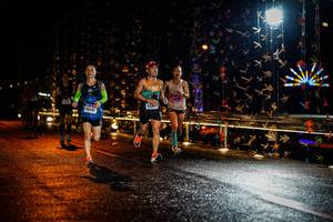 BIB: 4136
                            <button type="button" onclick="openModal(17914672)" class="btn btn-primary btn-sm float-right btn-popup" data-toggle="modal" data-target=".modal-high-quality">
                        <i class="fas fa-shopping-cart"></i> Add to Cart
                    </button>
                                            <button type="button" onclick="isThisMe(17914672, true)" class="btn btn-success btn-sm float-right btn-popup btn-isme hidden" data-toggle="tooltip" data-placement="bottom" title="นี่คือรูปของคุณใช่ไหม คลิกที่นี่เพื่อเอาเข้าอัลบั้ม">
                        <i class="fas fa-plus"></i> Add to album
                    </button>
                    <button type="button" onclick="isThisMe(17914672, false)" class="btn btn-warning btn-sm float-right btn-popup btn-isnotme hidden">
                        <i class="fas fa-ban"></i> Remove from album
                    </button>