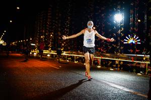 BIB: 40880
                            <button type="button" onclick="openModal(17933314)" class="btn btn-primary btn-sm float-right btn-popup" data-toggle="modal" data-target=".modal-high-quality">
                        <i class="fas fa-shopping-cart"></i> Add to Cart
                    </button>
                                            <button type="button" onclick="isThisMe(17933314, true)" class="btn btn-success btn-sm float-right btn-popup btn-isme hidden" data-toggle="tooltip" data-placement="bottom" title="นี่คือรูปของคุณใช่ไหม คลิกที่นี่เพื่อเอาเข้าอัลบั้ม">
                        <i class="fas fa-plus"></i> Add to album
                    </button>
                    <button type="button" onclick="isThisMe(17933314, false)" class="btn btn-warning btn-sm float-right btn-popup btn-isnotme hidden">
                        <i class="fas fa-ban"></i> Remove from album
                    </button>