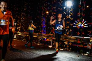 BIB: 4264, 402
                            <button type="button" onclick="openModal(18233317)" class="btn btn-primary btn-sm float-right btn-popup" data-toggle="modal" data-target=".modal-high-quality">
                        <i class="fas fa-shopping-cart"></i> Add to Cart
                    </button>
                                            <button type="button" onclick="isThisMe(18233317, true)" class="btn btn-success btn-sm float-right btn-popup btn-isme hidden" data-toggle="tooltip" data-placement="bottom" title="นี่คือรูปของคุณใช่ไหม คลิกที่นี่เพื่อเอาเข้าอัลบั้ม">
                        <i class="fas fa-plus"></i> Add to album
                    </button>
                    <button type="button" onclick="isThisMe(18233317, false)" class="btn btn-warning btn-sm float-right btn-popup btn-isnotme hidden">
                        <i class="fas fa-ban"></i> Remove from album
                    </button>